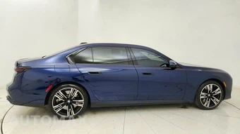 2023 BMW 7 Series Sedan 760i xDrive – miniatura 6