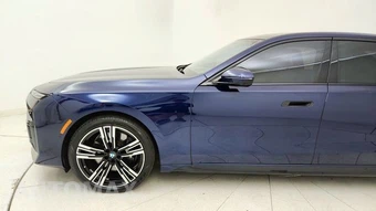 2023 BMW 7 Series Sedan 760i xDrive – miniatura 9