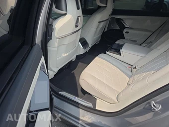 2023 BMW 7 Series Sedan 760i xDrive - miniatura 16