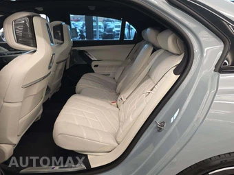 2023 BMW 7 Series Sedan 760i xDrive – miniatura 13