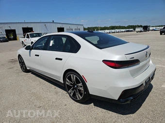 2023 BMW 7 Series Sedan 760i xDrive - miniatura 6