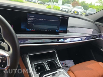2023 BMW 7 Series Sedan 760i xDrive – miniatura 7