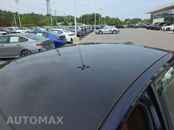 2023 BMW 7 Series Sedan 760i xDrive – miniatura 9
