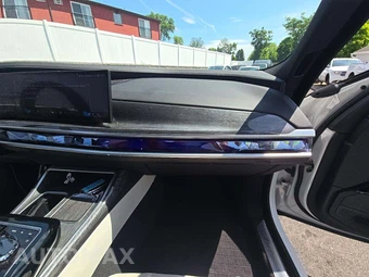 2023 BMW 7 Series Sedan 760i xDrive – miniatura 16