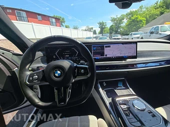 2023 BMW 7 Series Sedan 760i xDrive – miniatura 7