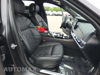2023 BMW 7 Series Sedan 760i xDrive – miniatura 15