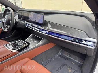 2023 BMW 7 Series Sedan 760i xDrive - miniatura 13
