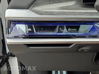 2023 BMW 7 Series Sedan 760i xDrive - miniatura 17