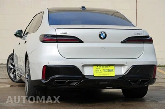 2023 BMW 7 Series Sedan 760i xDrive - miniatura 4
