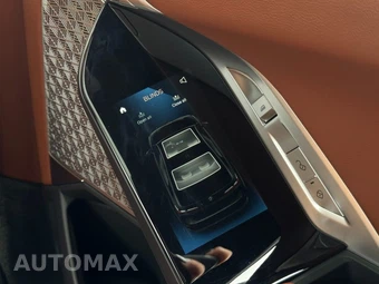 2023 BMW 7 Series Sedan 760i xDrive - miniatura 42