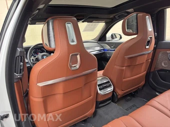 2023 BMW 7 Series Sedan 760i xDrive - miniatura 44