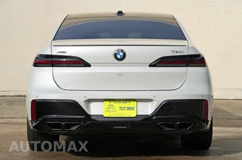 2023 BMW 7 Series Sedan 760i xDrive - miniatura 9
