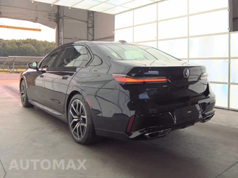2023 BMW 7 Series Sedan 760i xDrive - miniatura 6
