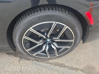 2023 BMW 7 Series Sedan 760i xDrive - miniatura 11