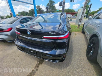 2023 BMW 7 Series Sedan 760i xDrive - miniatura 3
