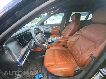 2023 BMW 7 Series Sedan 760i xDrive - miniatura 6