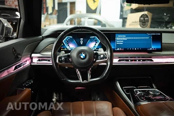 2023 BMW 7 Series Sedan 760i xDrive - miniatura 19