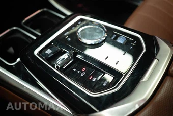 2023 BMW 7 Series Sedan 760i xDrive - miniatura 23