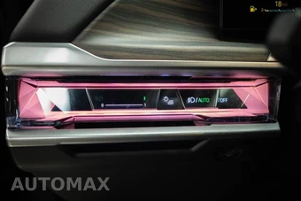 2023 BMW 7 Series Sedan 760i xDrive - miniatura 31