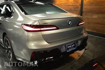 2023 BMW 7 Series Sedan 760i xDrive - miniatura 6