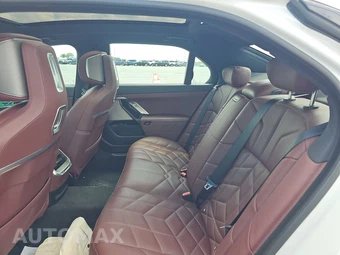 2023 BMW 7 Series Sedan 760i xDrive - miniatura 13