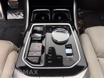 2023 BMW 7 Series Sedan 760i xDrive - miniatura 16