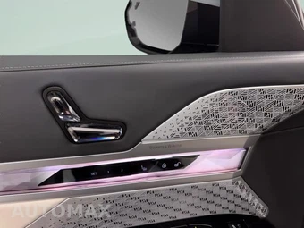 2023 BMW 7 Series Sedan 760i xDrive - miniatura 23