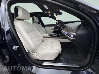 2023 BMW 7 Series Sedan 760i xDrive - miniatura 29