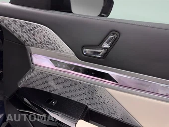 2023 BMW 7 Series Sedan 760i xDrive - miniatura 31