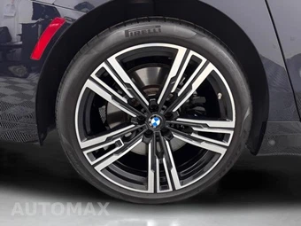 2023 BMW 7 Series Sedan 760i xDrive - miniatura 38