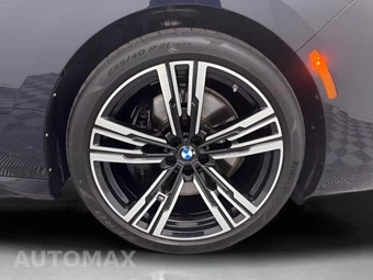 2023 BMW 7 Series Sedan 760i xDrive - miniatura 39