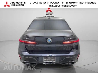 2023 BMW 7 Series Sedan 760i xDrive - miniatura 5