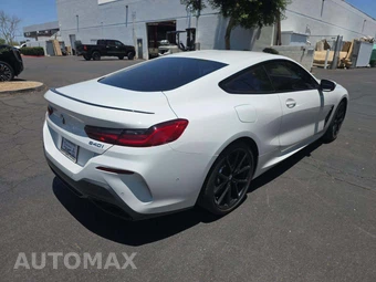2023 BMW 8 Series Coupe 840i – miniatura 3
