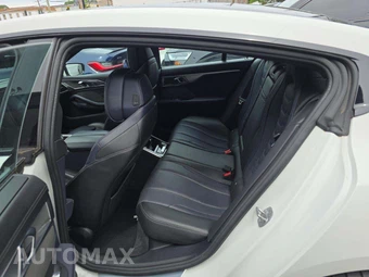 2023 BMW 8 Series Gran Coupe 840i xDrive Sedan - miniatura 13