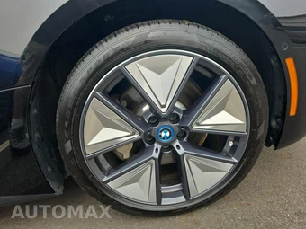 2023 BMW i4 eDrive35 – miniatura 9