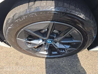 2023 BMW i4 eDrive35 - miniatura 22