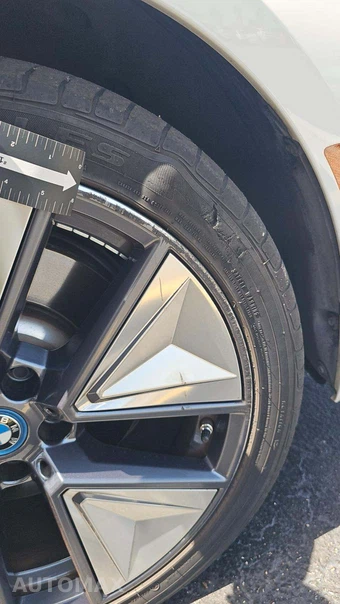 2023 BMW i4 eDrive35 – miniatura 24