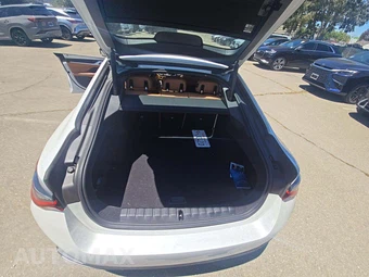 2023 BMW i4 eDrive40 – miniatura 11