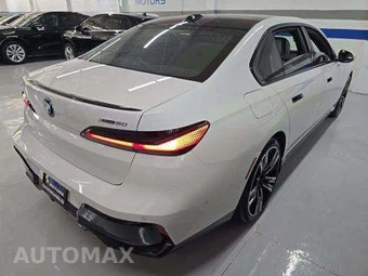 2023 BMW i7 xDrive60 M SPORT LINE – miniatura 3