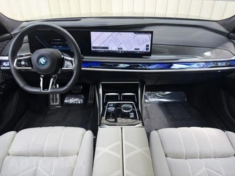 2023 BMW i7 xDrive60 M SPORT LINE - miniatura 10