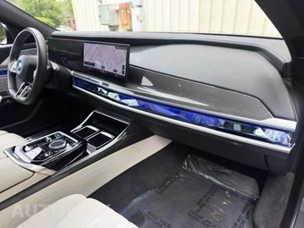 2023 BMW i7 xDrive60 M SPORT LINE - miniatura 12