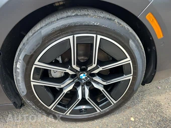 2023 BMW i7 xDrive60 M SPORT LINE - miniatura 9