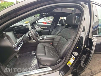 2023 BMW i7 xDrive60 M SPORT LINE - miniatura 6