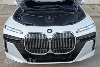 2023 BMW i7 xDrive60 M SPORT LINE - miniatura 6