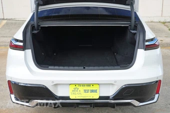 2023 BMW i7 xDrive60 M SPORT LINE - miniatura 8