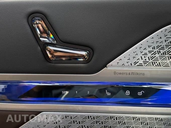 2023 BMW i7 xDrive60 - miniatura 16