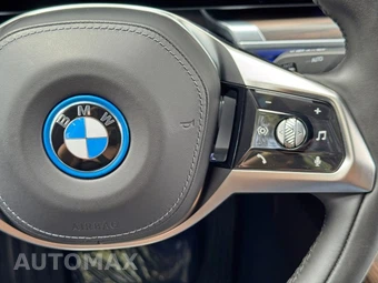 2023 BMW i7 xDrive60 - miniatura 22