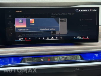 2023 BMW i7 xDrive60 - miniatura 25