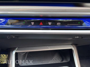 2023 BMW i7 xDrive60 - miniatura 31