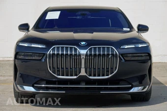 2023 BMW i7 xDrive60 - miniatura 5